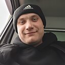 Денис, 24 года