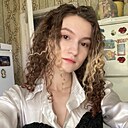 Александра, 22 года