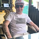 Илья, 33 года