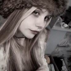 Фотография девушки Лиза, 18 лет из г. Екатеринбург