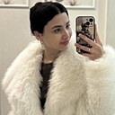 Николь, 22 года