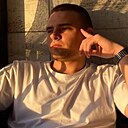 Денис, 22 года