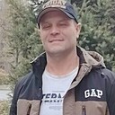 Max, 43 года