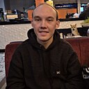 Максим, 22 года