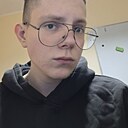 Максим, 19 лет