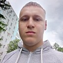 Денис, 23 года