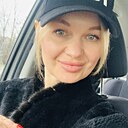 Mira, 42 года