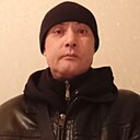 Emil, 44 года