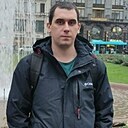 Ден, 33 года