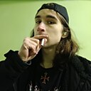 Владислав, 19 лет