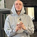 Артист, 32 года
