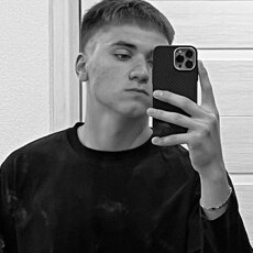 Фотография мужчины Максим, 20 лет из г. Воронеж