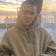 Фотография мужчины Егор, 20 лет из г. Киров