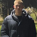 Roman, 21 год