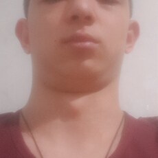 Фотография мужчины Максим, 18 лет из г. Моздок