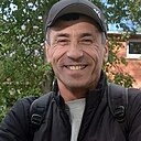 Nur, 53 года