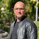 Hermes, 42 года