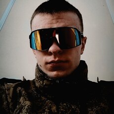 Фотография мужчины Матвей, 18 лет из г. Челябинск