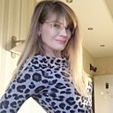 Liu, 49 лет