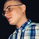 Максим, 24 года