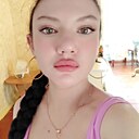 София, 32 года