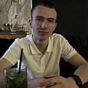 Максим, 22 года