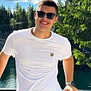 Артем, 22 года
