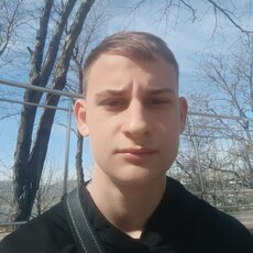 Фотография мужчины Никита, 18 лет из г. Новороссийск
