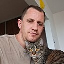 Ххх, 32 года