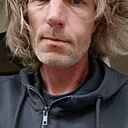 John, 44 года