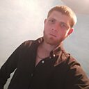 Макс, 33 года