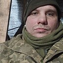 Мах, 44 года