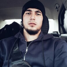 Фотография мужчины Diyorbek, 22 года из г. Ижевск