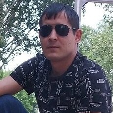 Фотография мужчины Арсений, 31 год из г. Чапаевск