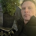 Валера, 33 года