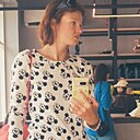 София, 32 года