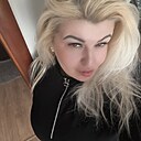 Малефисента, 37 лет