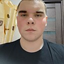 Максим, 21 год