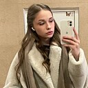 Полина, 22 года