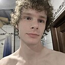 Роман, 23 года