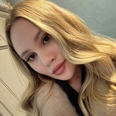 Фотография девушки Элина, 21 год из г. Санкт-Петербург