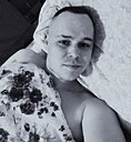 Den, 32 года