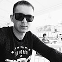 Михаил, 33 года