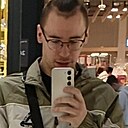 Максим, 24 года
