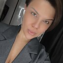 Yana, 33 года