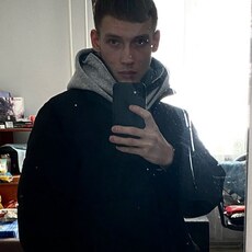 Фотография мужчины Максим, 20 лет из г. Саяногорск