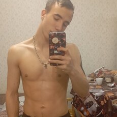 Фотография мужчины Арсений, 18 лет из г. Уфа