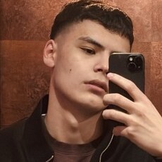 Фотография мужчины Заур, 20 лет из г. Тюмень