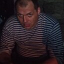 Владимирович, 52 года