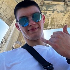 Фотография мужчины Georgy, 21 год из г. Челябинск